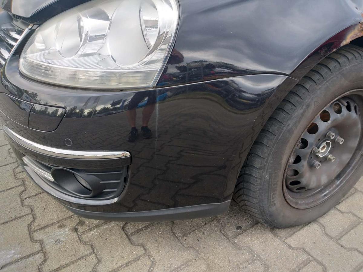 VW Jetta 1K2 original Stoßstange Stossfänger vorn LC9X Deepblack Bj.2009